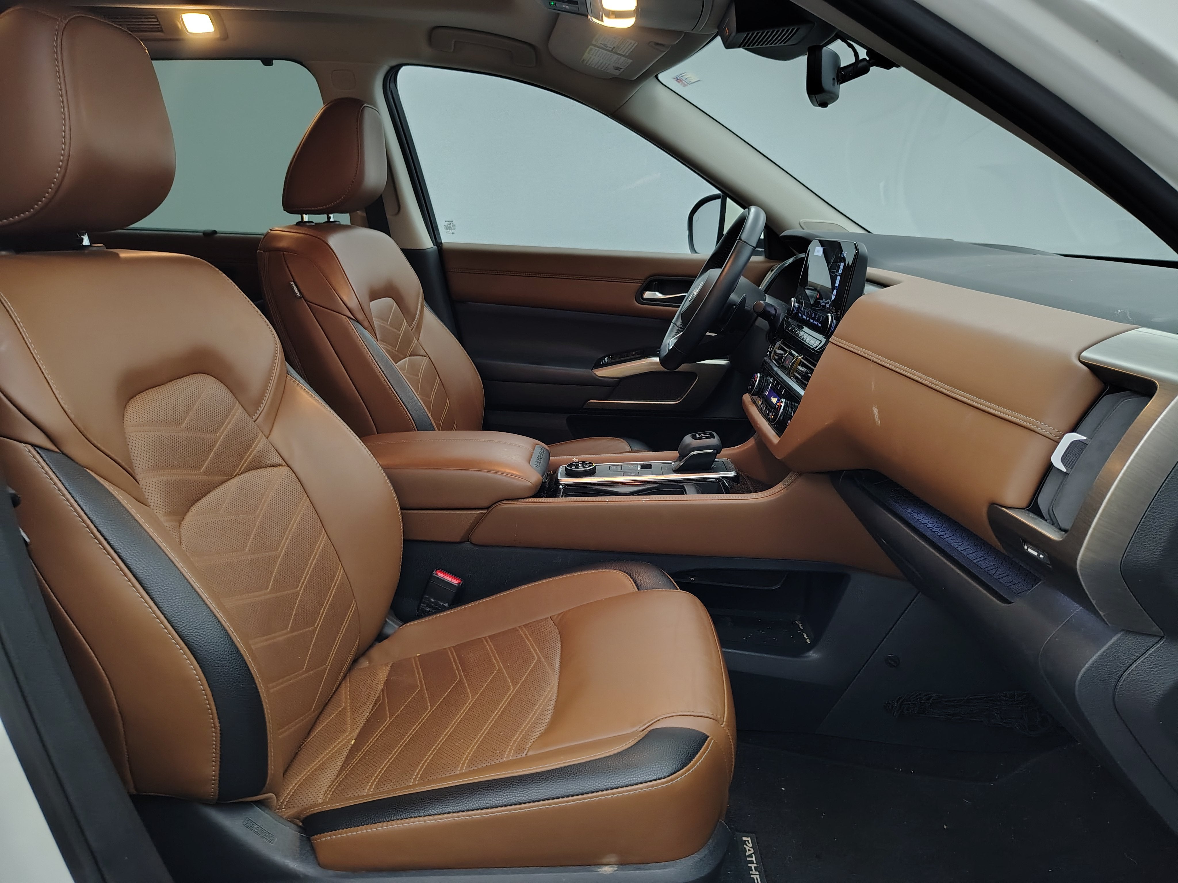 2023 Nissan Pathfinder Platinum 4WD