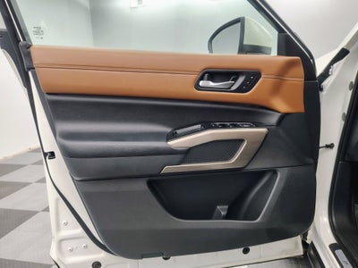 2023 Nissan Pathfinder Platinum