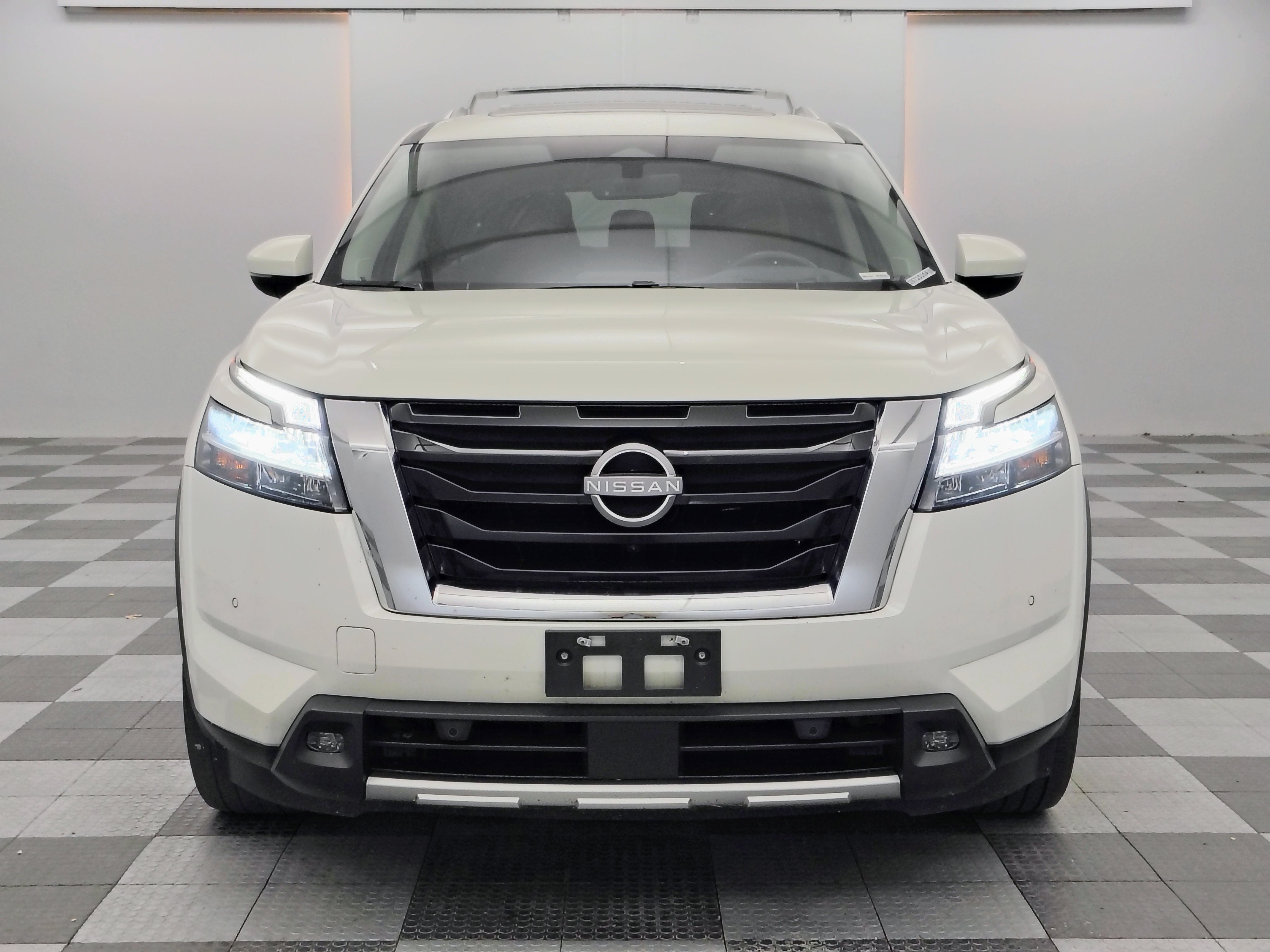 2023 Nissan Pathfinder Platinum 4WD
