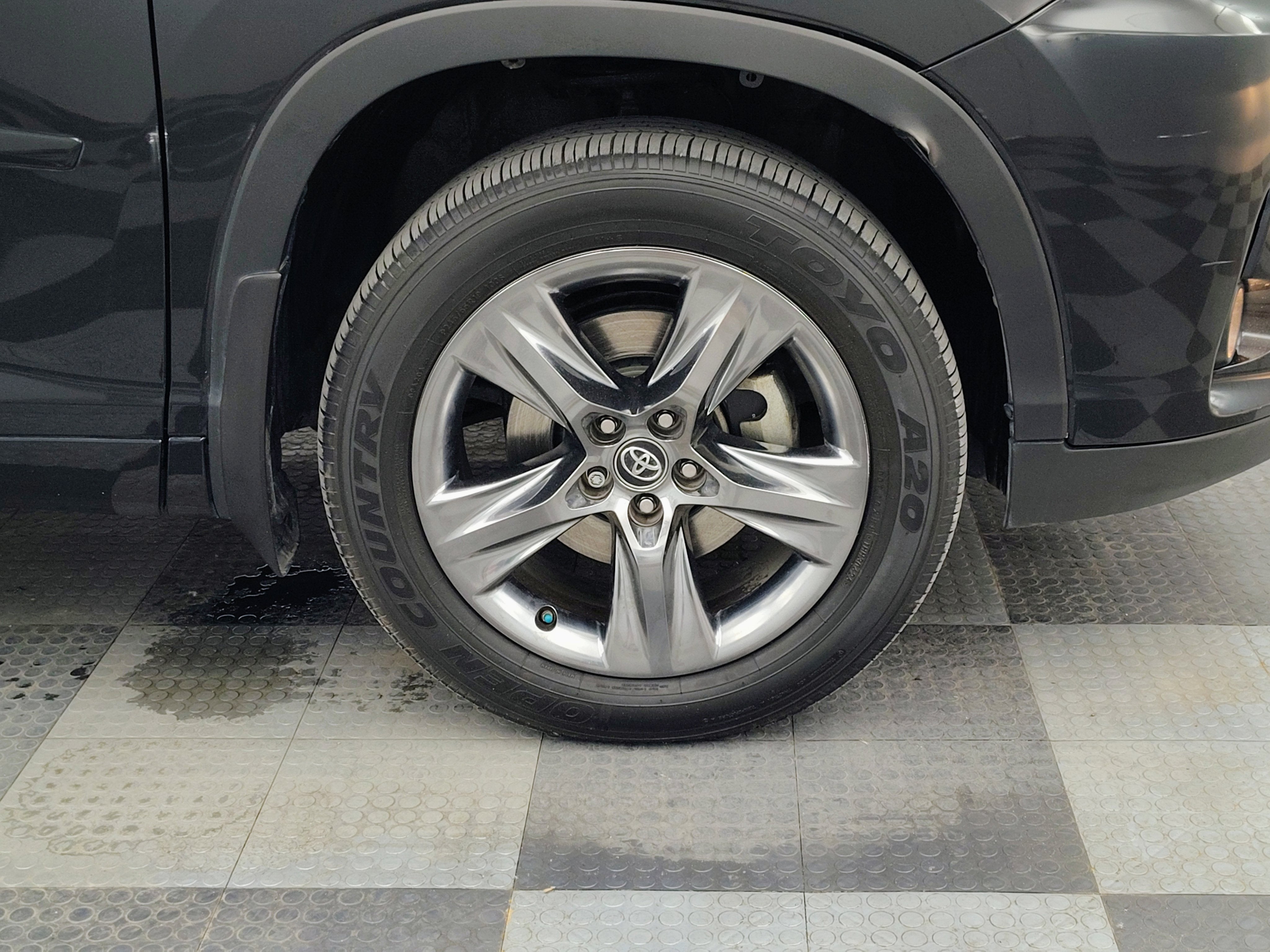 2018 Toyota Highlander Limited Platinum