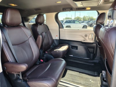 2021 Toyota Sienna Platinum 7 Passenger