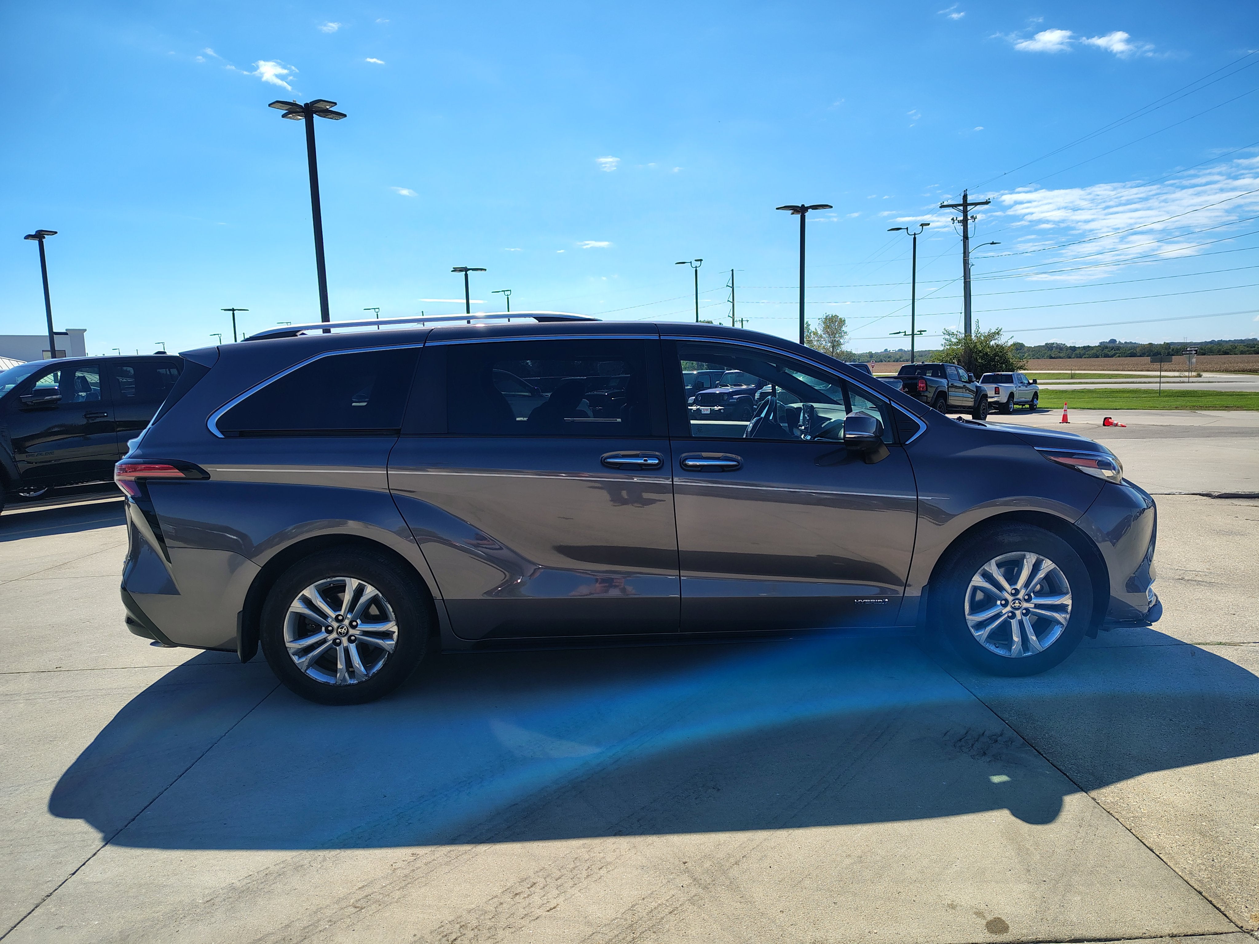 2021 Toyota Sienna Platinum 7 Passenger