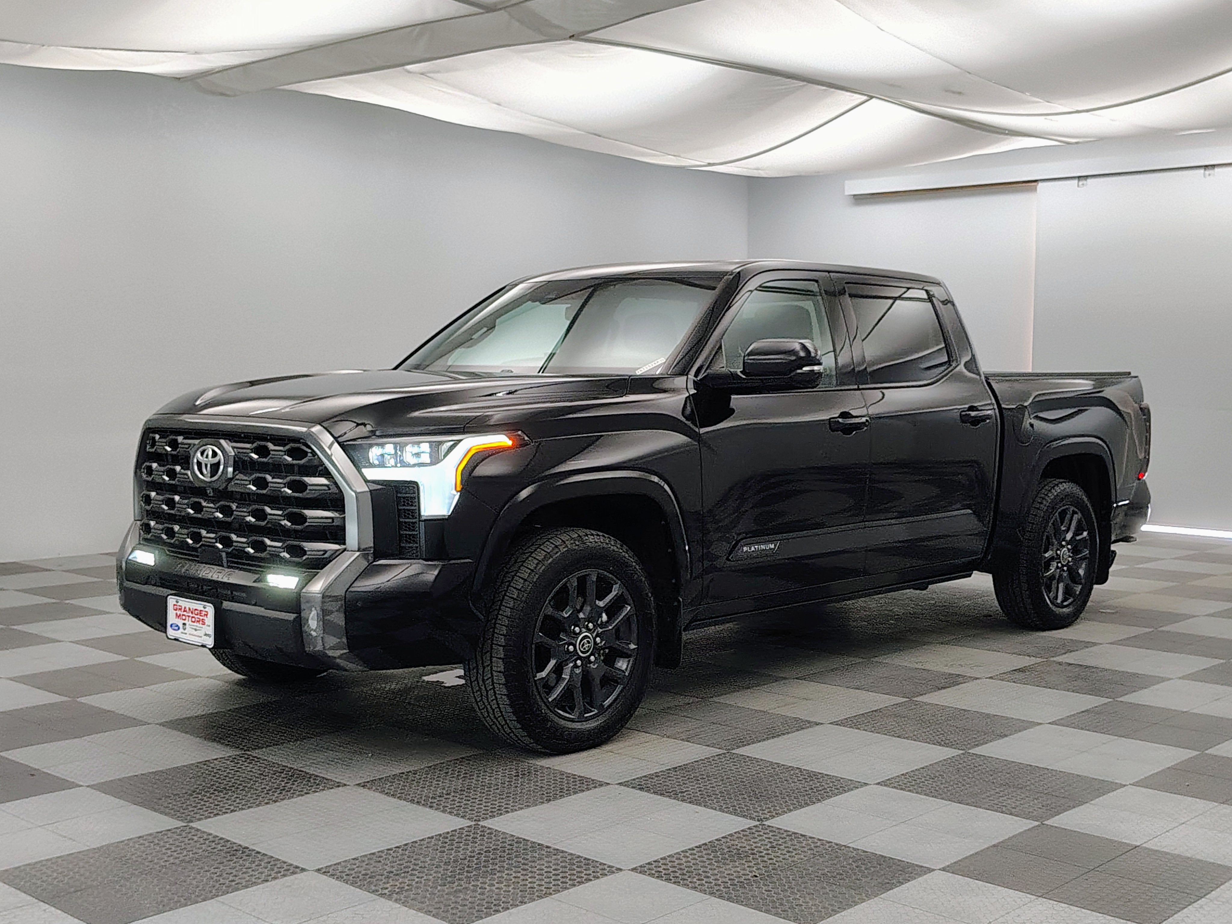 2023 Toyota Tundra Platinum