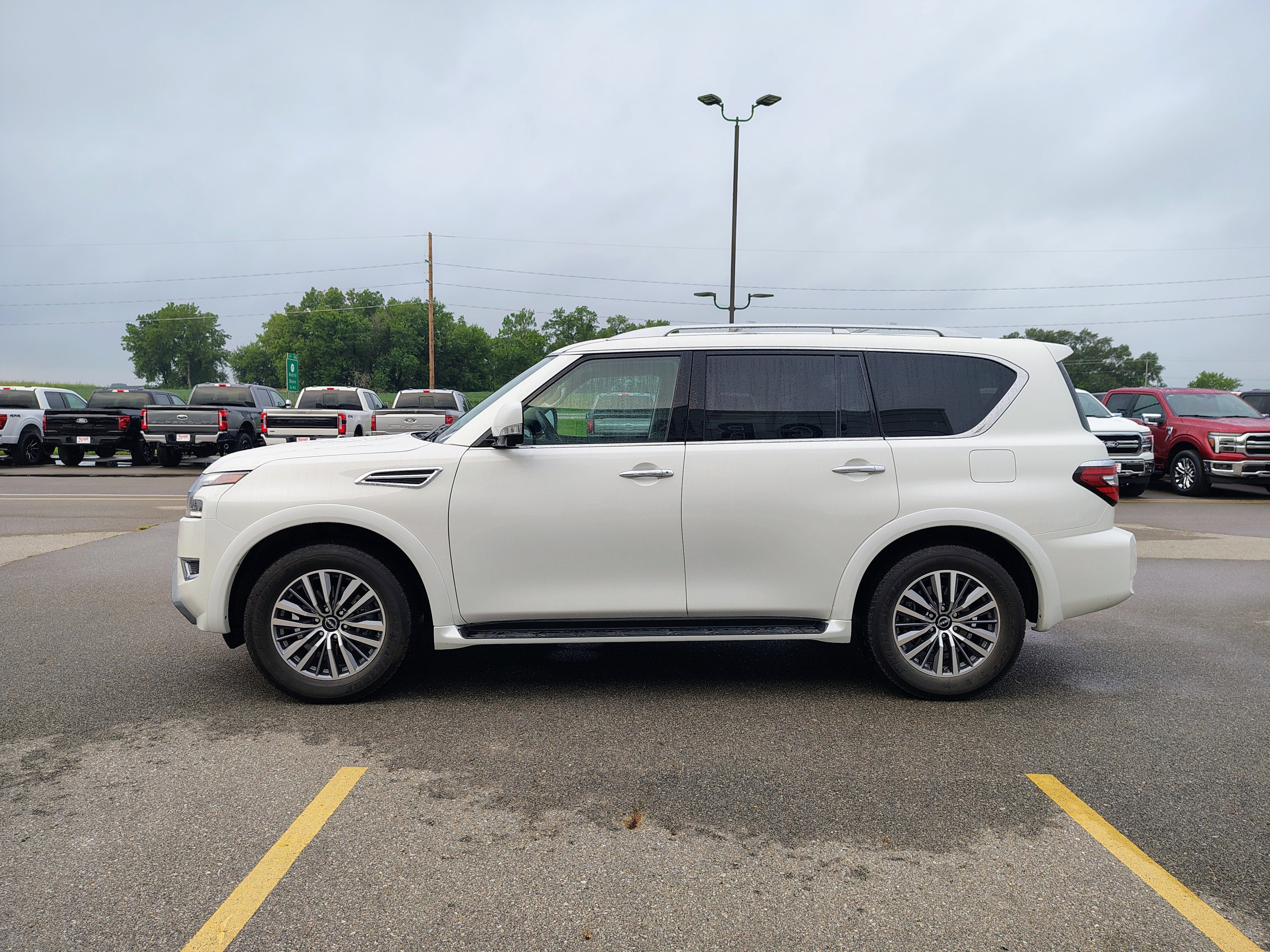 2024 Nissan Armada SL