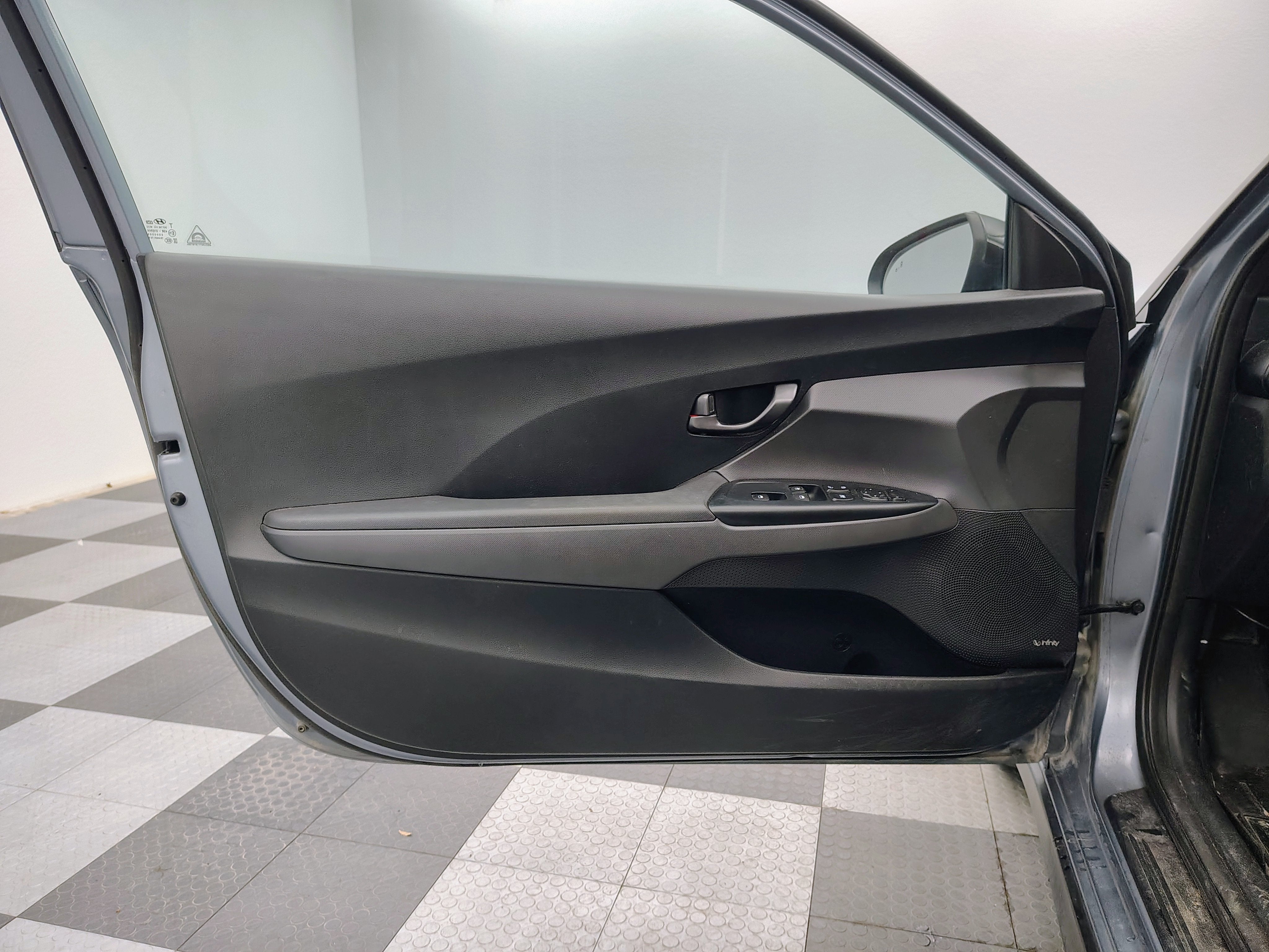 2019 Hyundai Veloster Turbo Ultimate