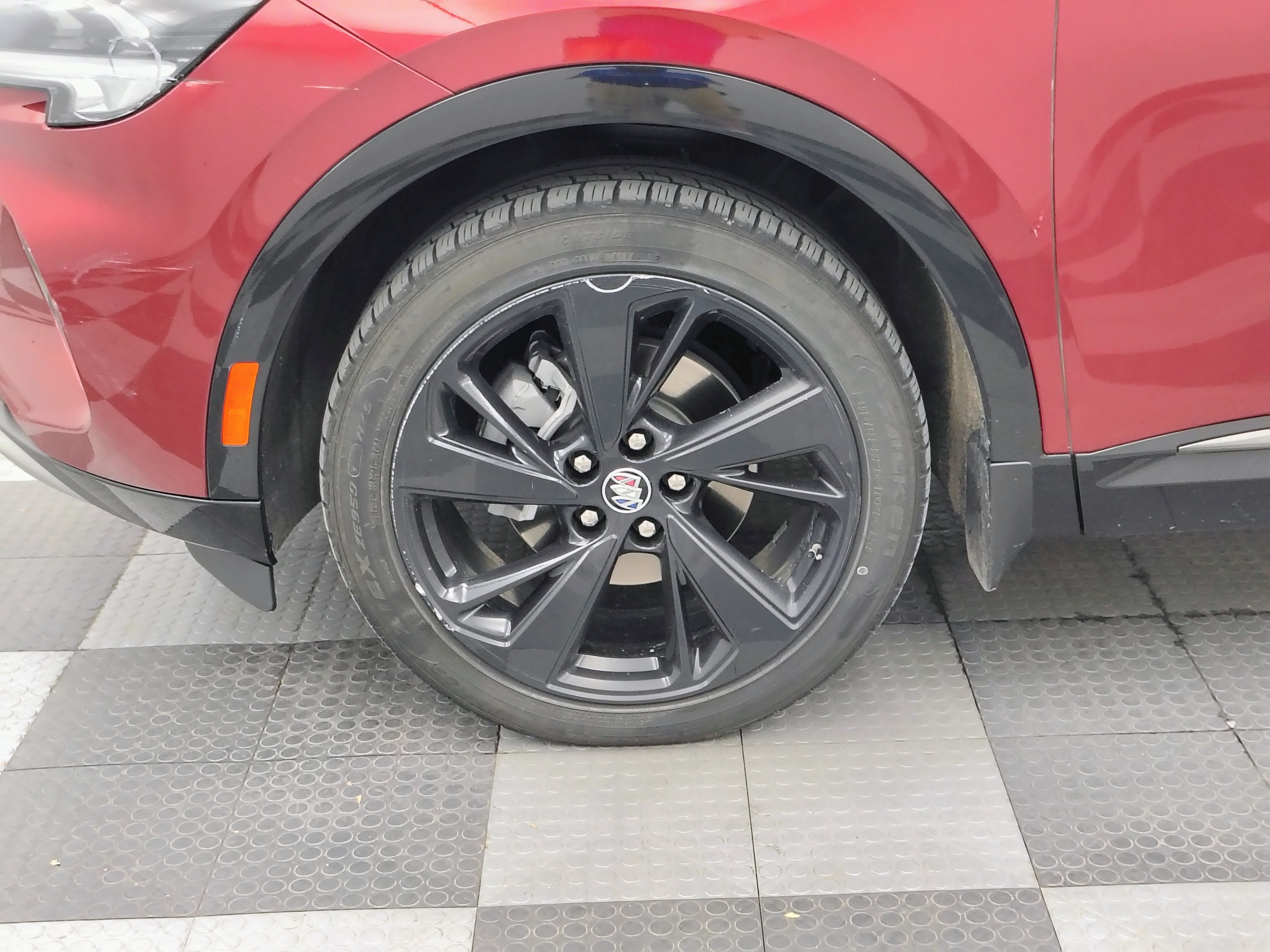 2023 Buick Envision Essence AWD
