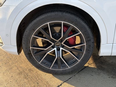 2022 Audi Q8 55 quattro Premium