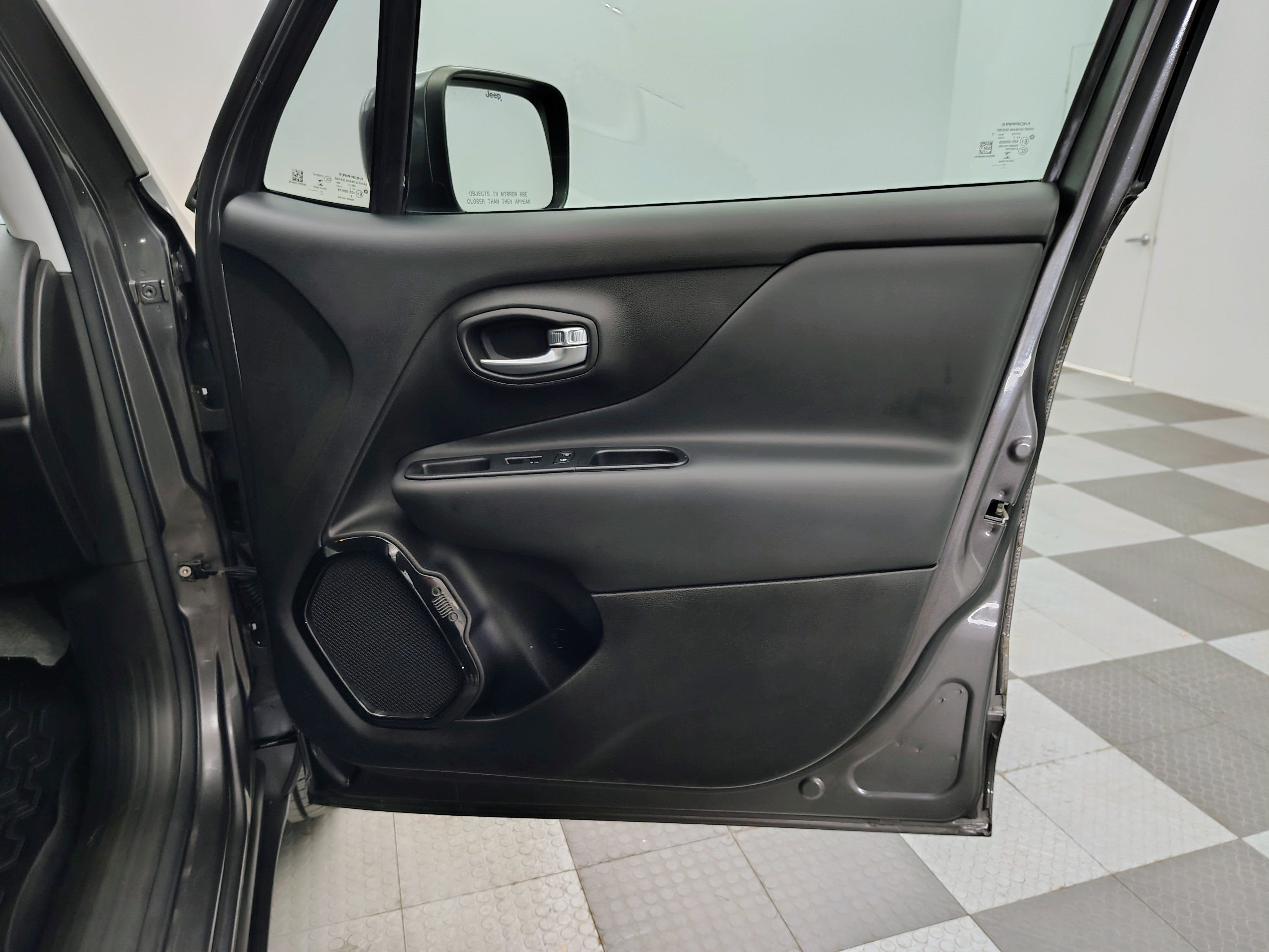 2017 Jeep Renegade Altitude