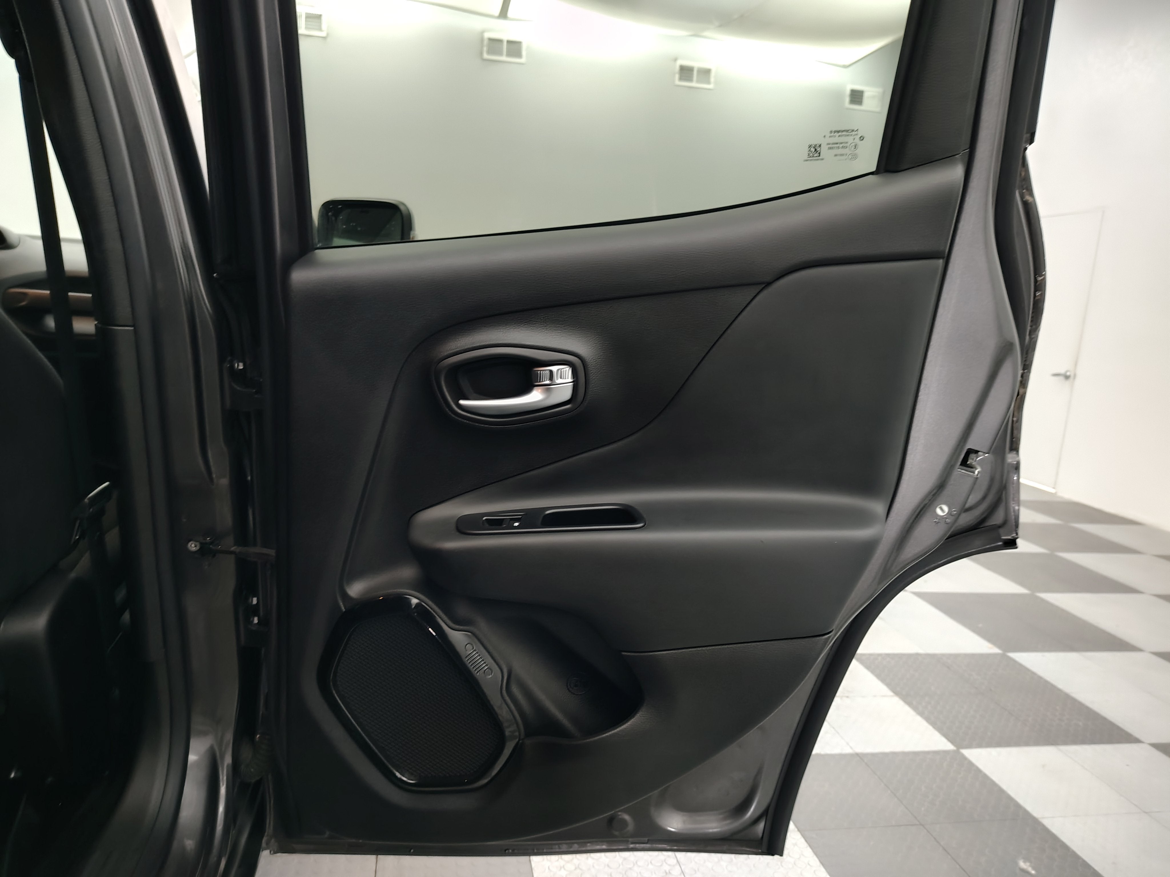 2017 Jeep Renegade Altitude